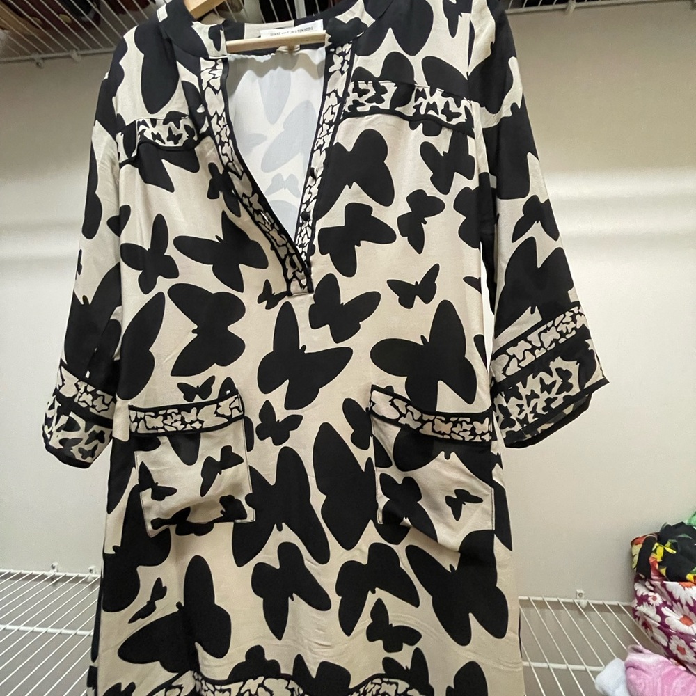 Stylish Black and Cream Women's Top